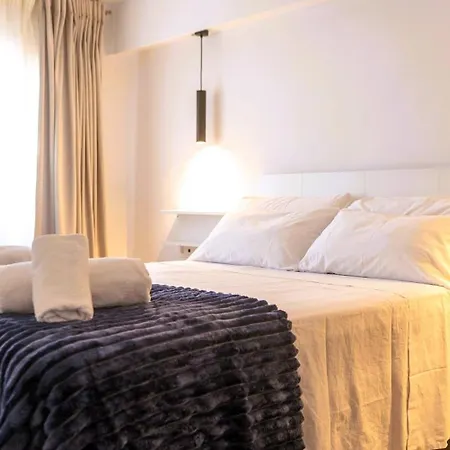 Suitur Beachfront Roc De Sant Gaieta *